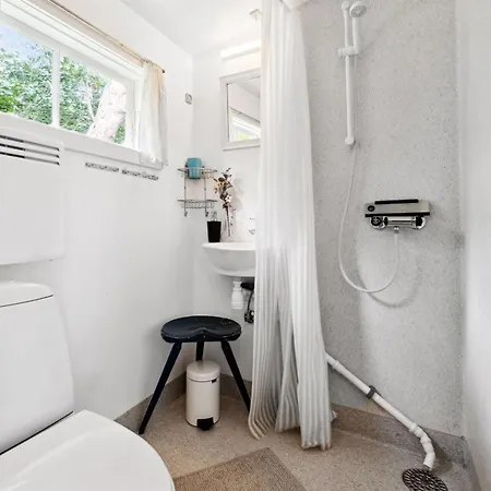 Lucie - 50m From The Sea By Interhome