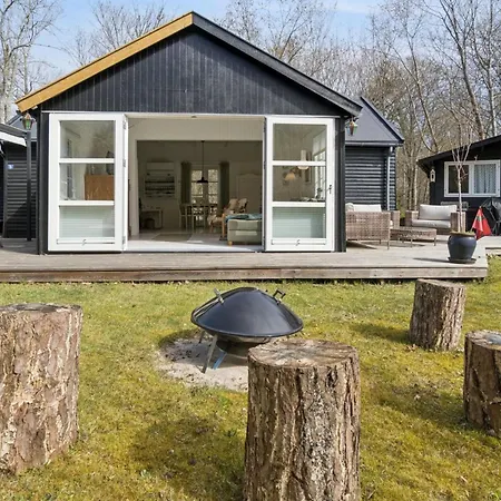 Lucie - 50m From The Sea By Interhome *